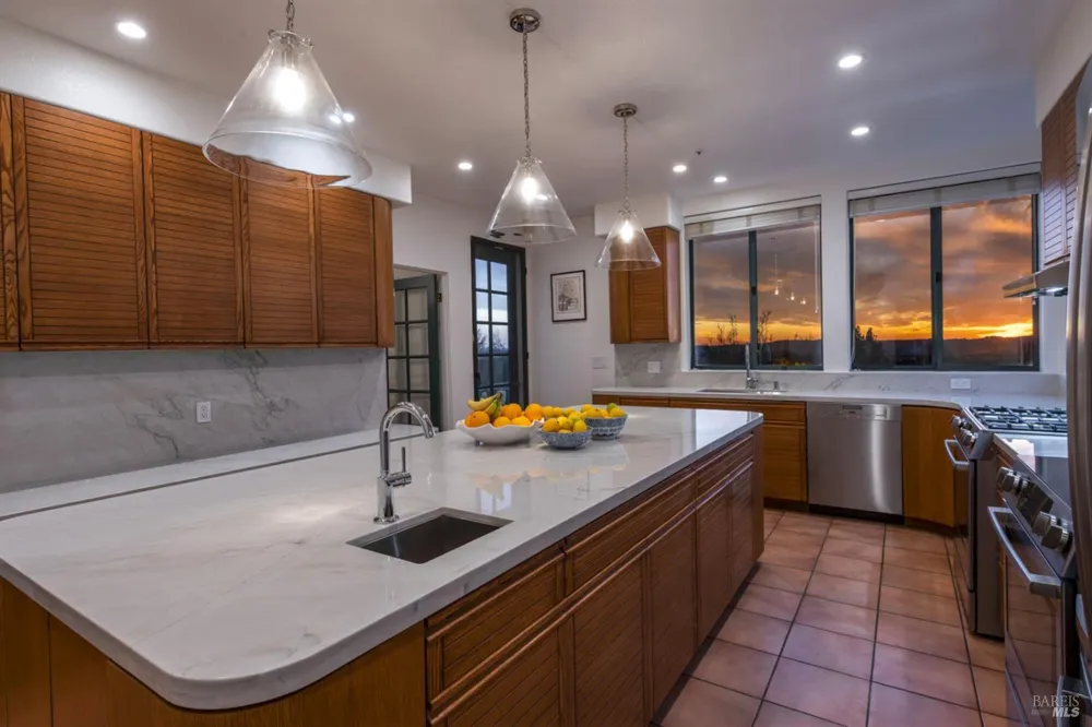 3975 Chanate Road Santa Rosa, CA 95404