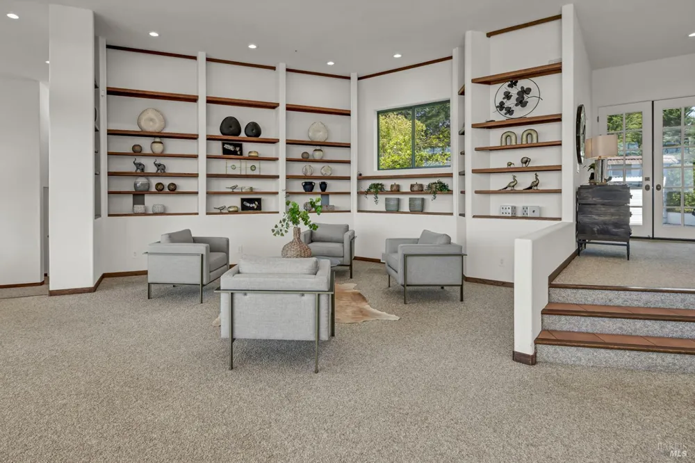 3975 Chanate Road Santa Rosa, CA 95404