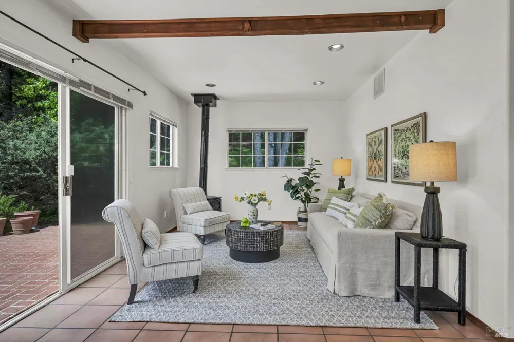 3975 Chanate Road Santa Rosa, CA 95404