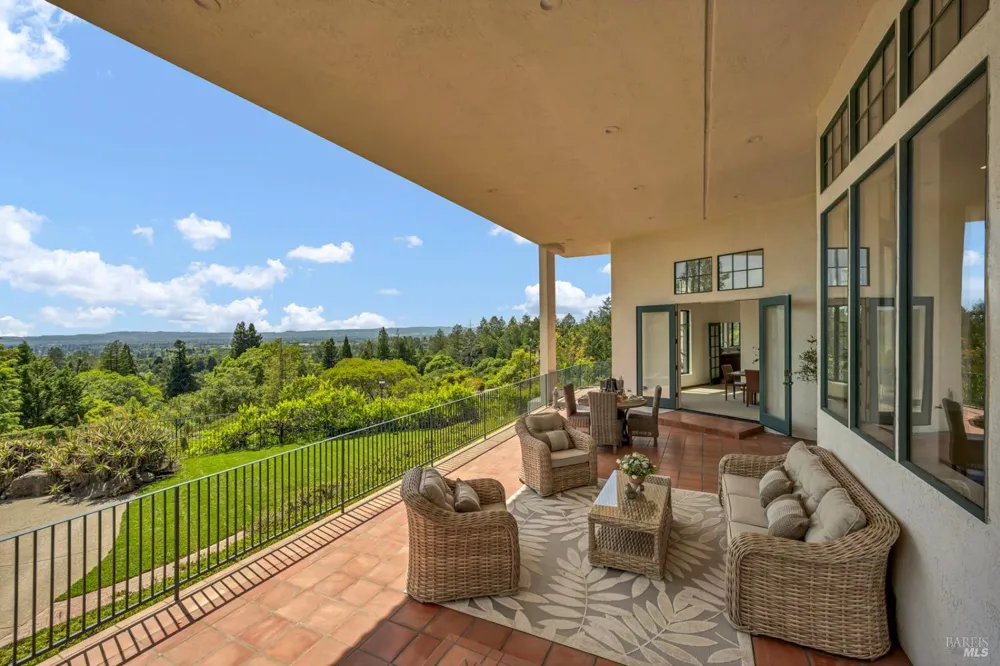 3975 Chanate Road Santa Rosa, CA 95404