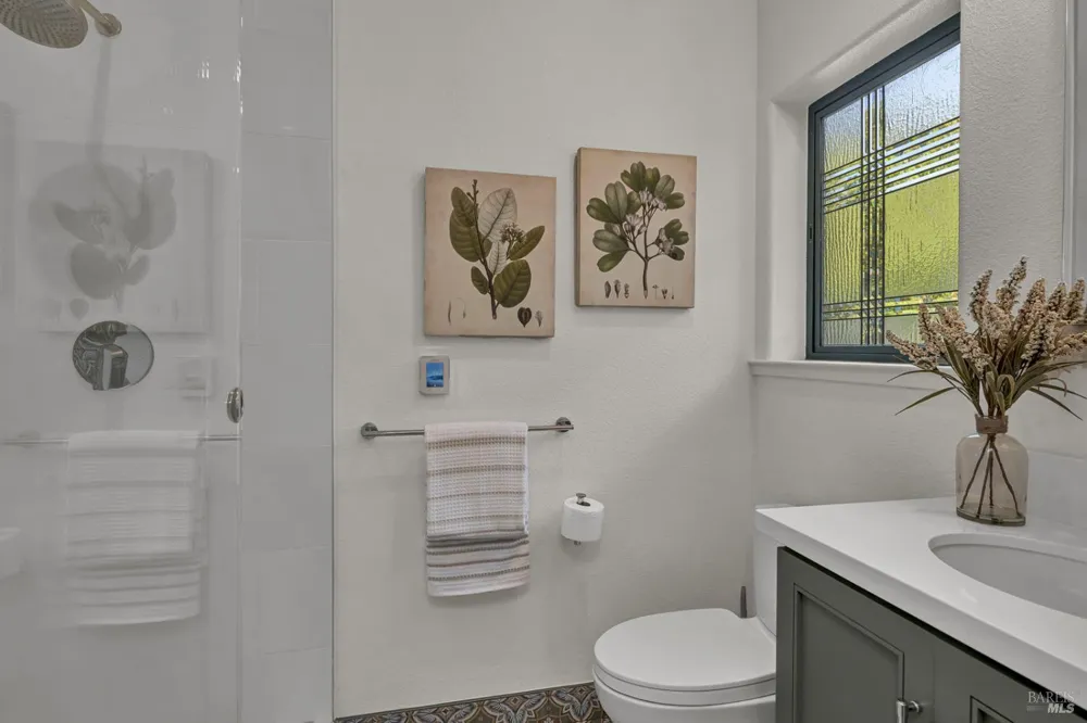 3975 Chanate Road Santa Rosa, CA 95404