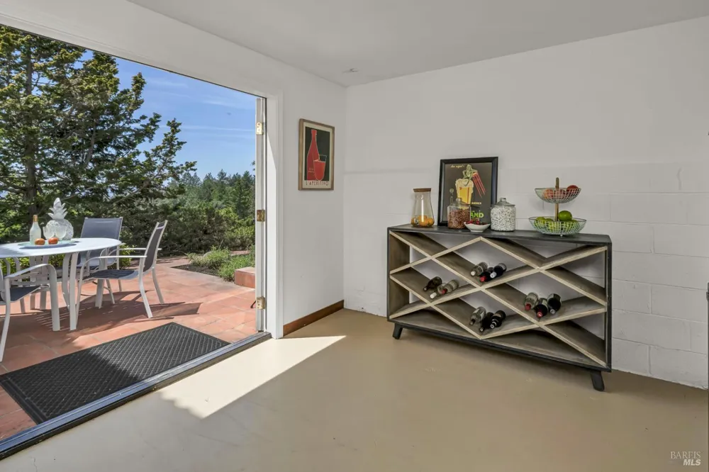 3975 Chanate Road Santa Rosa, CA 95404