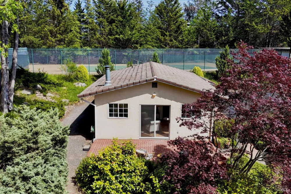 3975 Chanate Road Santa Rosa, CA 95404