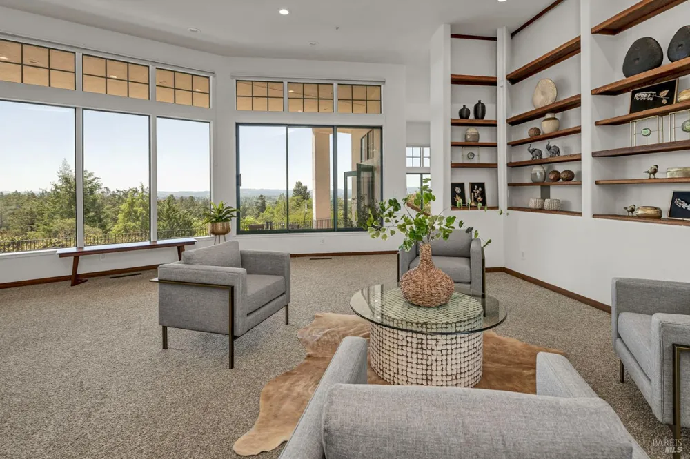 3975 Chanate Road Santa Rosa, CA 95404