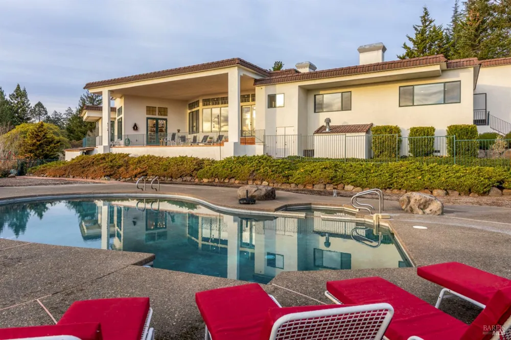 3975 Chanate Road Santa Rosa, CA 95404