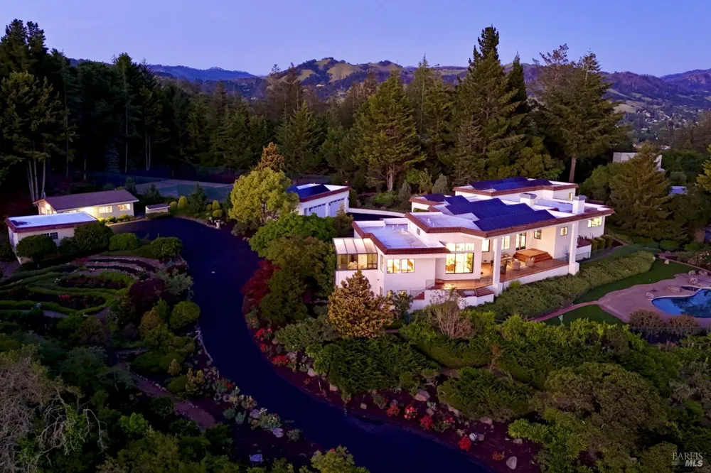 3975 Chanate Road Santa Rosa, CA 95404