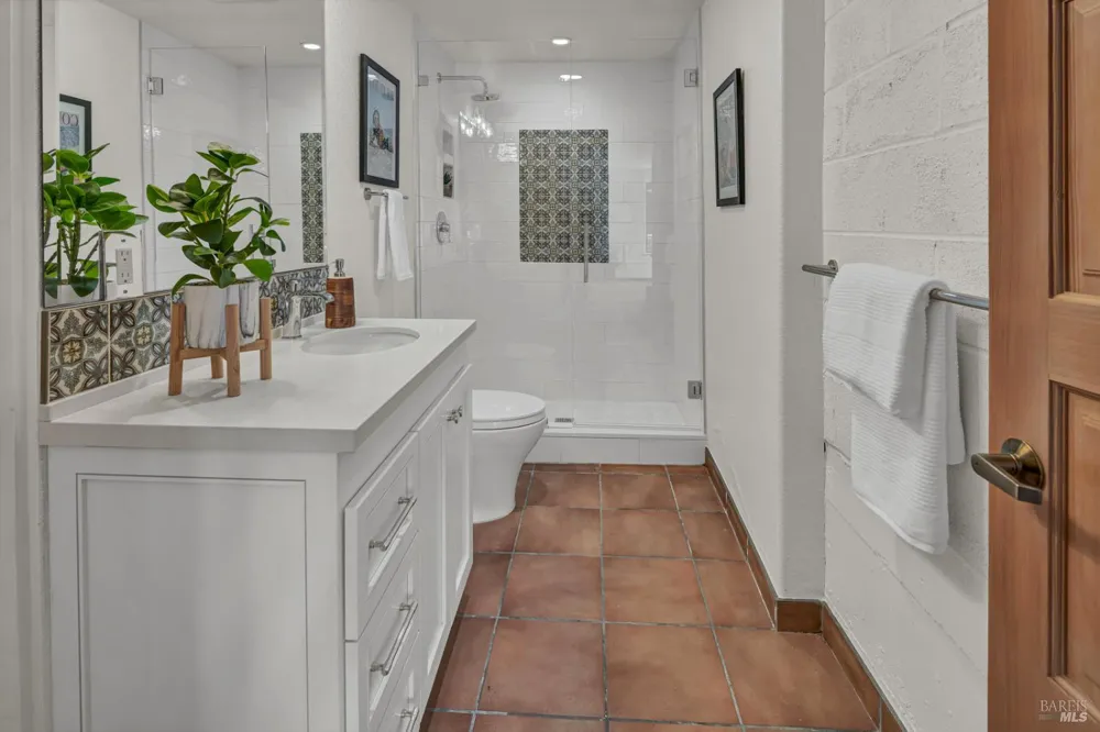 3975 Chanate Road Santa Rosa, CA 95404