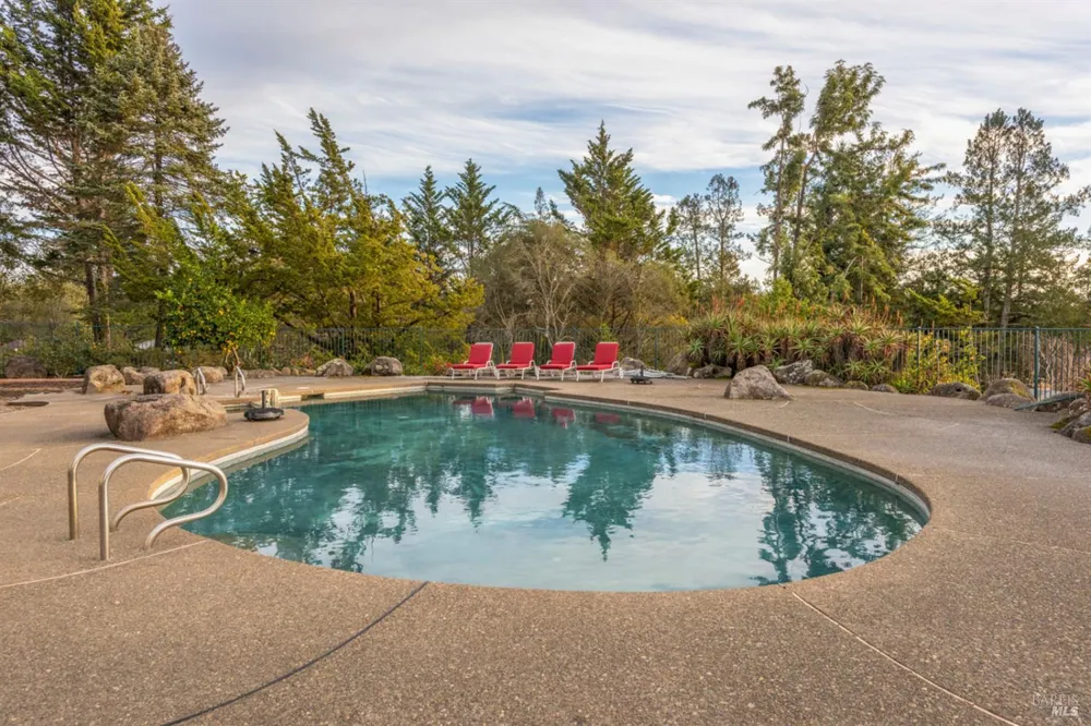 3975 Chanate Road Santa Rosa, CA 95404