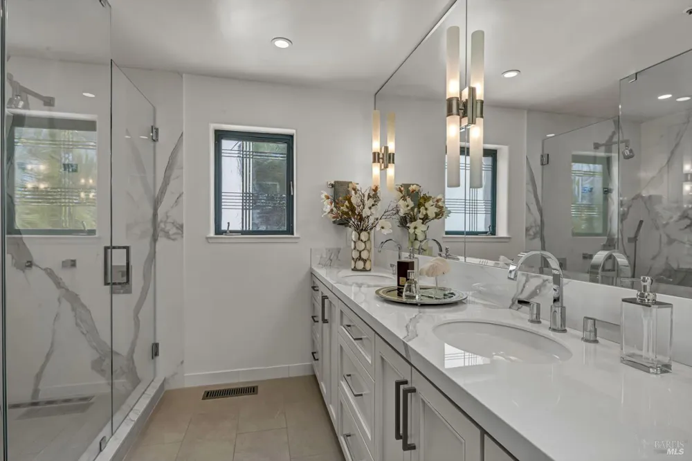 3975 Chanate Road Santa Rosa, CA 95404