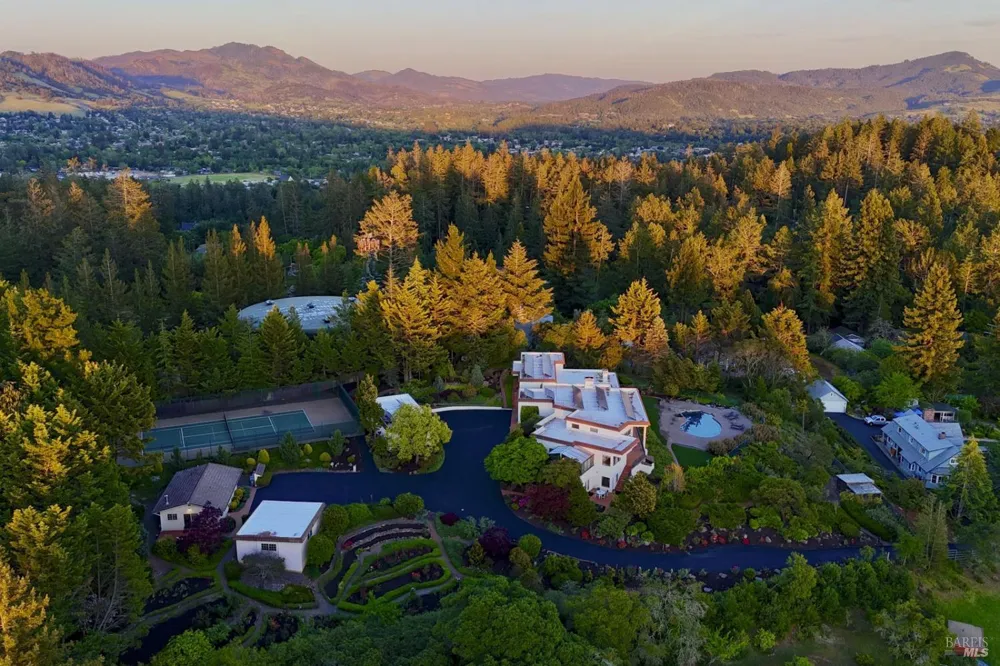 3975 Chanate Road Santa Rosa, CA 95404