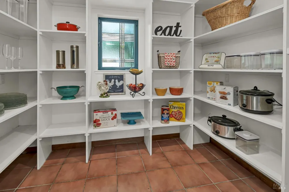 3975 Chanate Road Santa Rosa, CA 95404