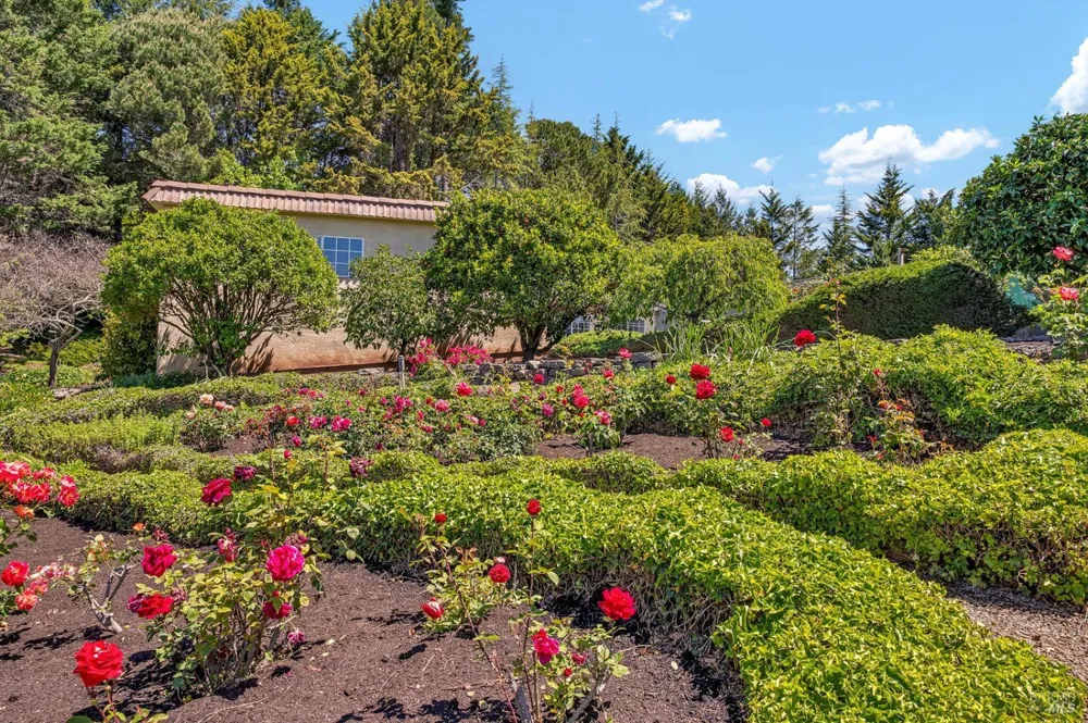 3975 Chanate Road Santa Rosa, CA 95404