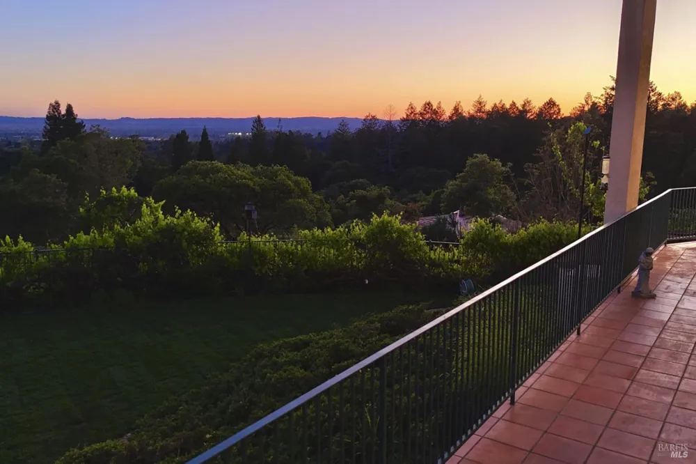 3975 Chanate Road Santa Rosa, CA 95404