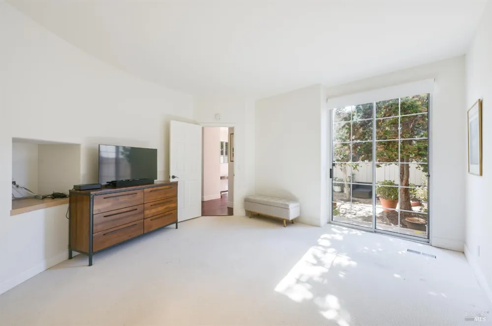 557 Biscayne Drive San Rafael, CA 94901