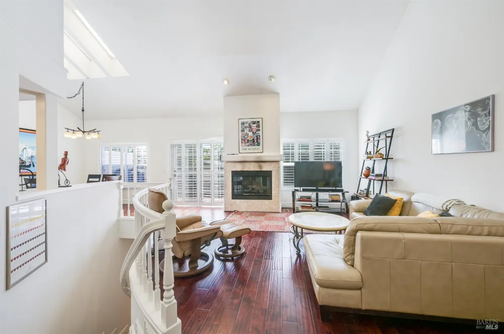 557 Biscayne Drive San Rafael, CA 94901