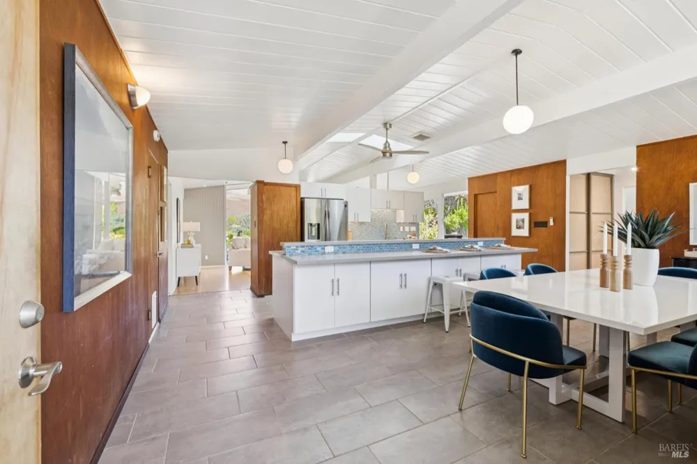 964 Del Ganado Road San Rafael, CA 94903