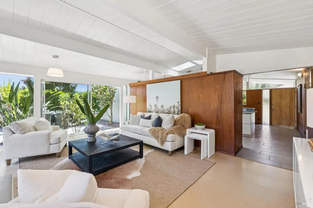 964 Del Ganado Road San Rafael, CA 94903