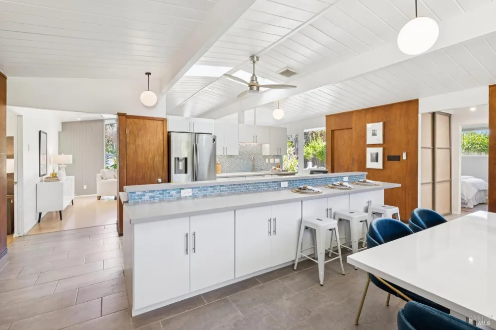 964 Del Ganado Road San Rafael, CA 94903