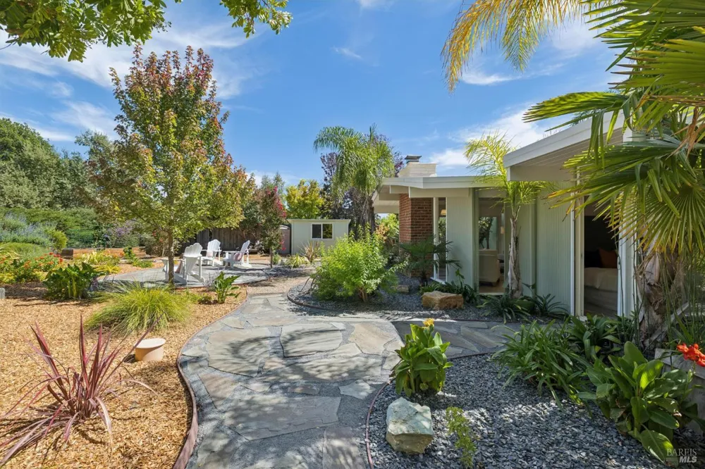 964 Del Ganado Road San Rafael, CA 94903