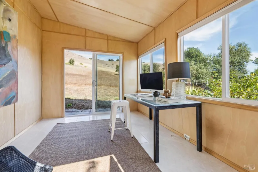 964 Del Ganado Road San Rafael, CA 94903