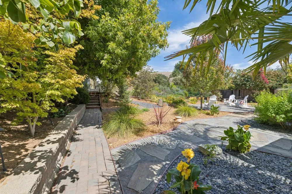 964 Del Ganado Road San Rafael, CA 94903