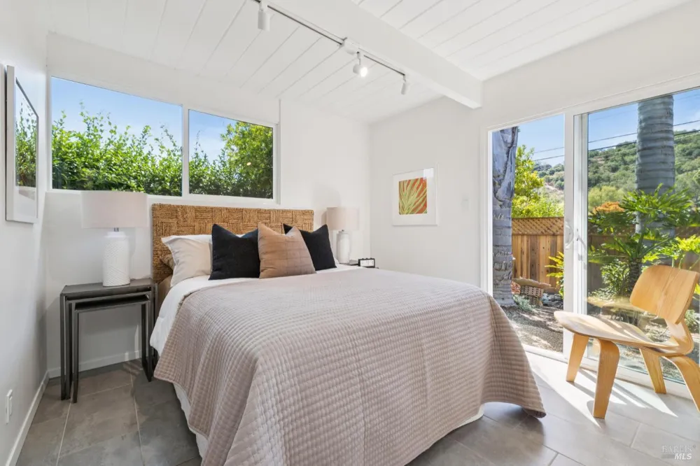 964 Del Ganado Road San Rafael, CA 94903
