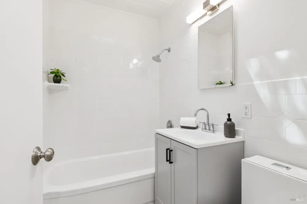 964 Del Ganado Road San Rafael, CA 94903