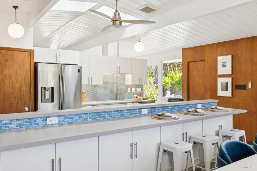 964 Del Ganado Road San Rafael, CA 94903