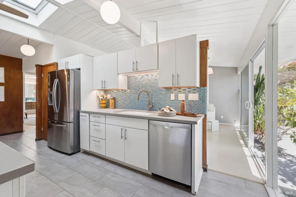 964 Del Ganado Road San Rafael, CA 94903