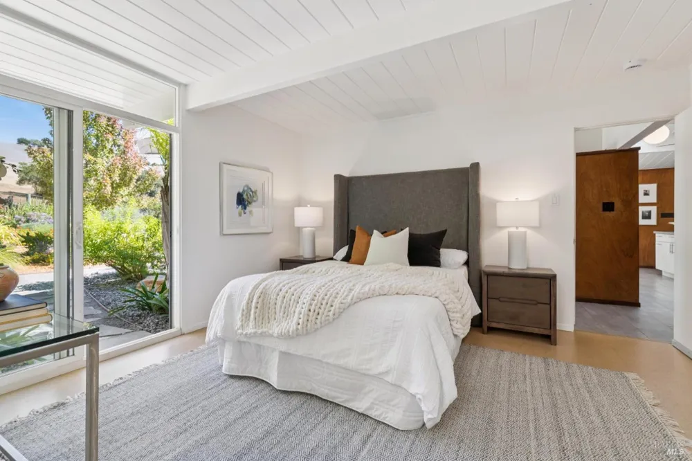 964 Del Ganado Road San Rafael, CA 94903