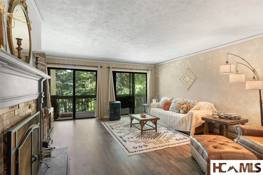 96 Dogwood Knob #24-2C Sapphire, NC 28774