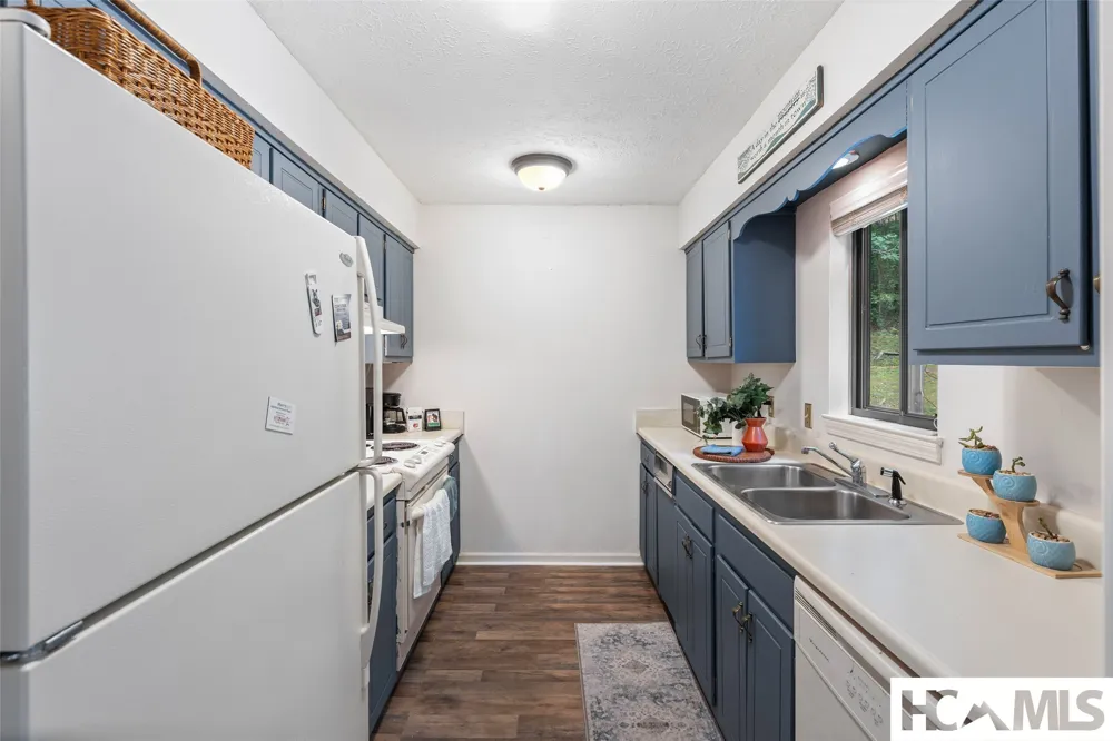 96 Dogwood Knob #24-2C Sapphire, NC 28774