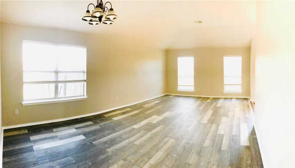 3750 Sandy Brook Drive Round Rock, TX 78665
