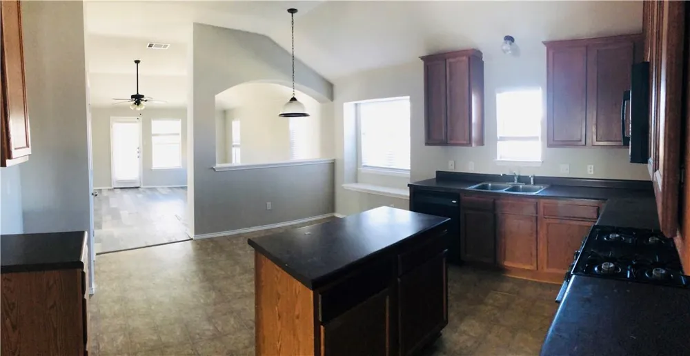 3750 Sandy Brook Drive Round Rock, TX 78665