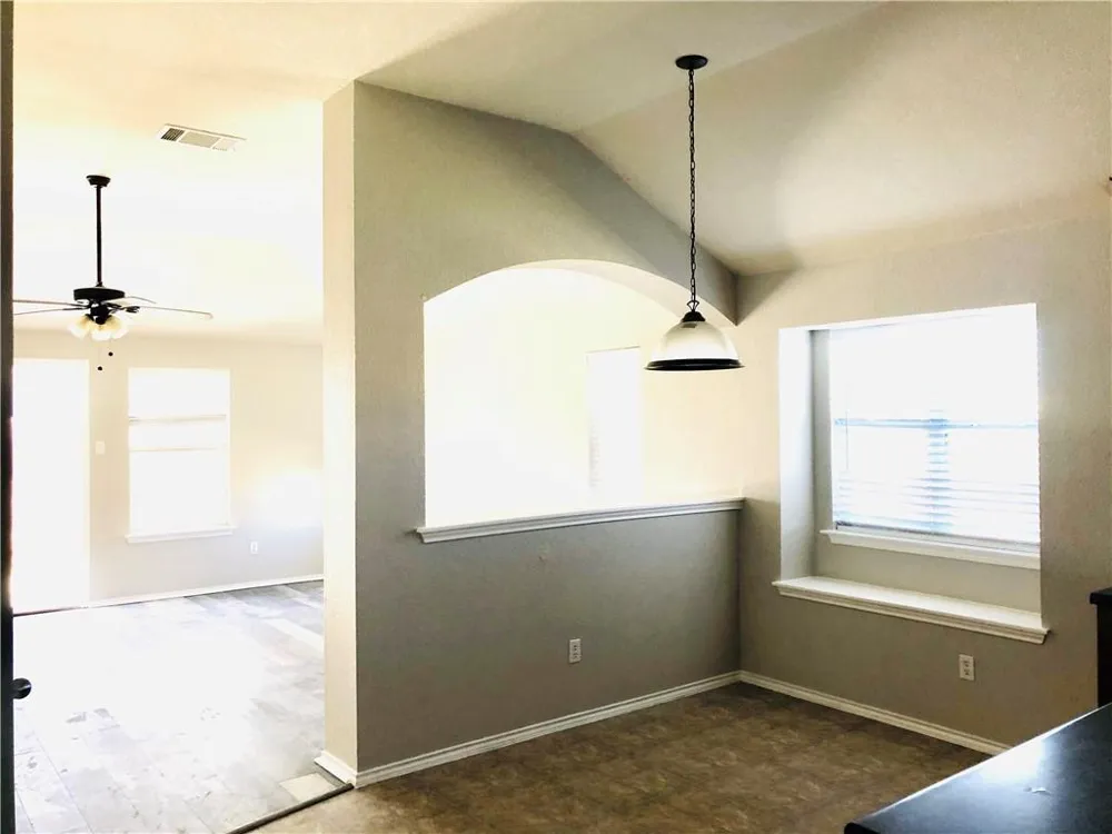 3750 Sandy Brook Drive Round Rock, TX 78665