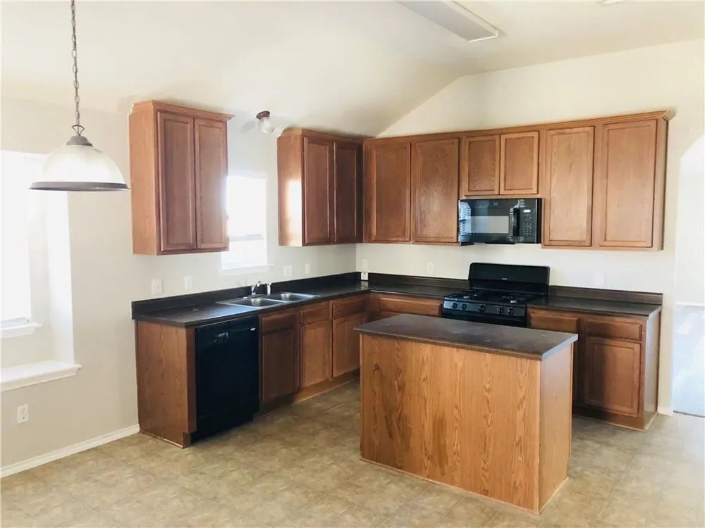 3750 Sandy Brook Drive Round Rock, TX 78665