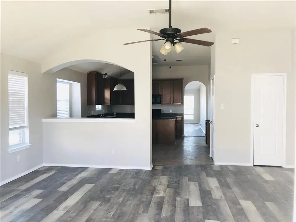 3750 Sandy Brook Drive Round Rock, TX 78665