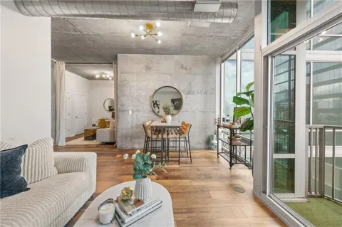 923 Peachtree Street NE #1221