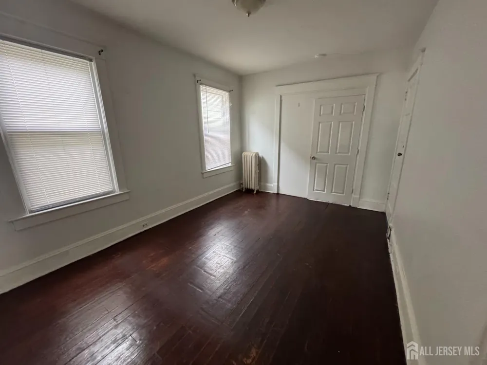 7 Maple Street New Brunswick, NJ 08901