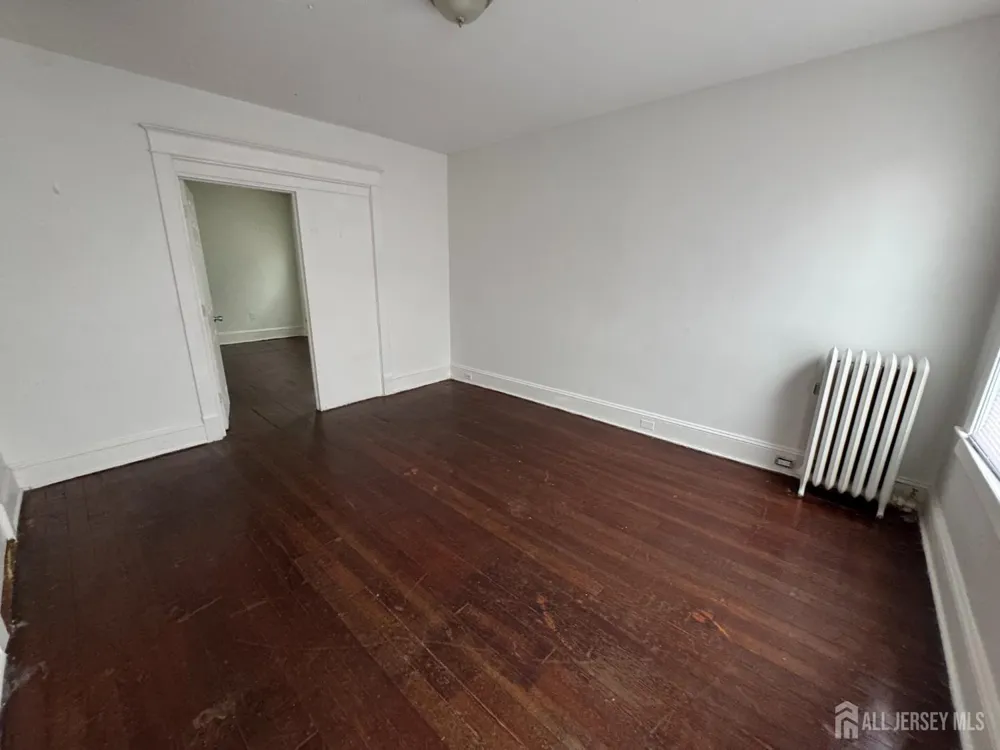 7 Maple Street New Brunswick, NJ 08901
