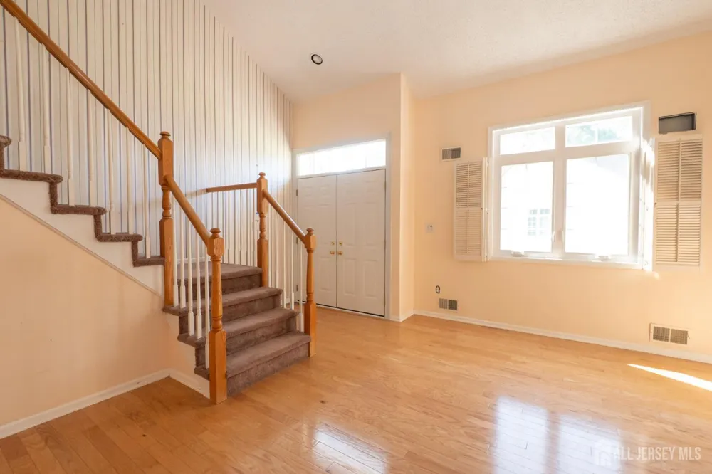 39 Winthrop Road #B Monroe, NJ 08831