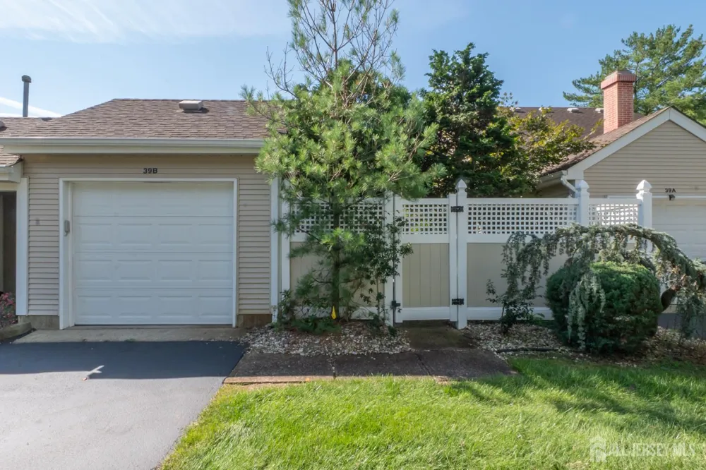 39 Winthrop Road #B Monroe, NJ 08831