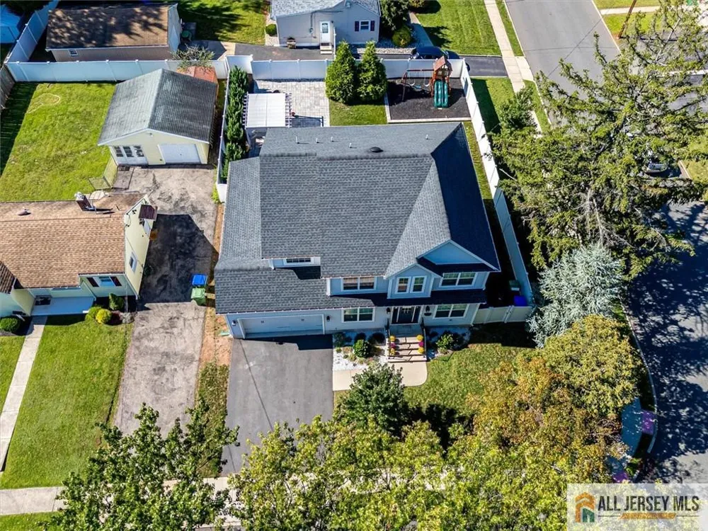 23 Dalton Place Edison, NJ 08817