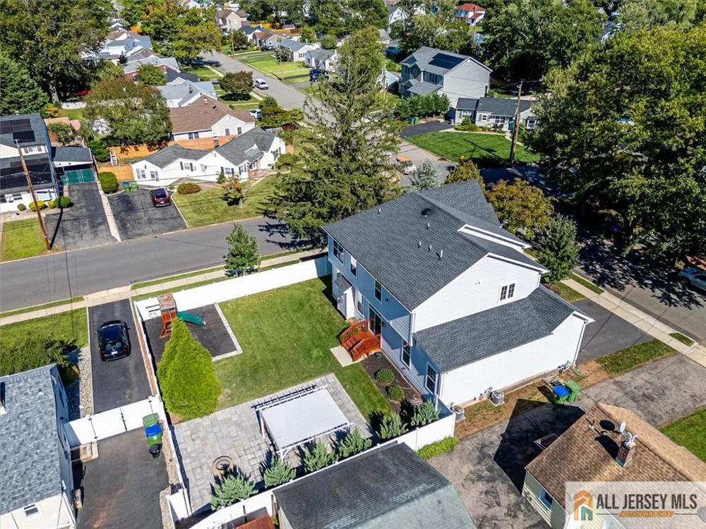 23 Dalton Place Edison, NJ 08817