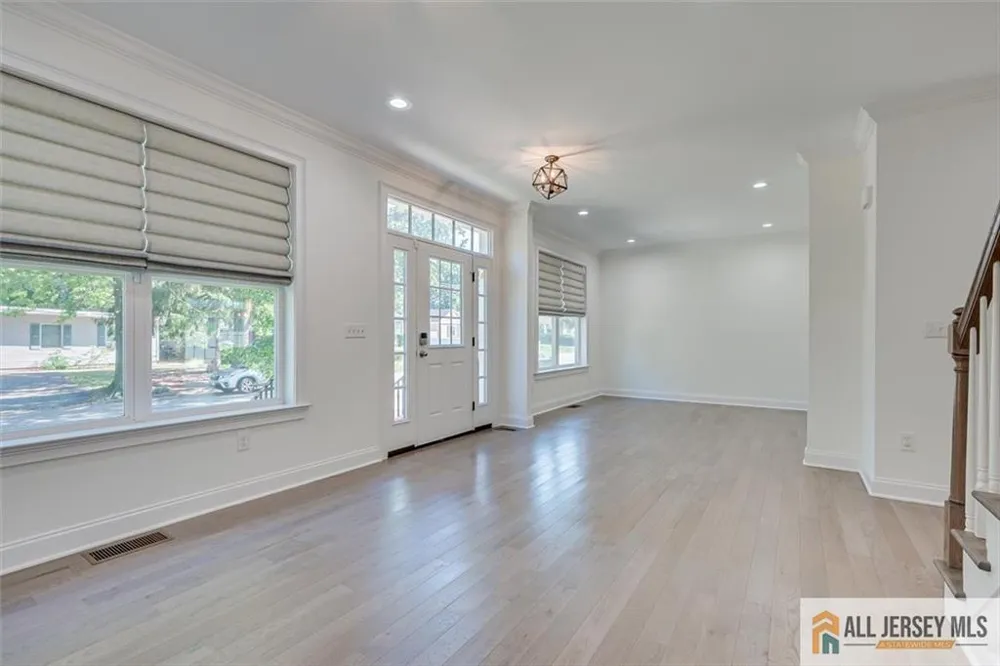 23 Dalton Place Edison, NJ 08817
