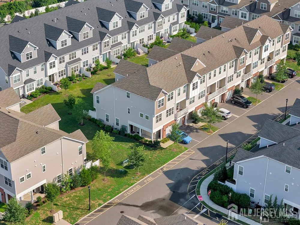 306 Dickson Court Highland Park, NJ 08904