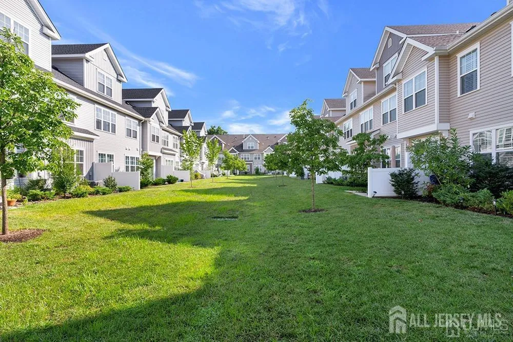 306 Dickson Court Highland Park, NJ 08904