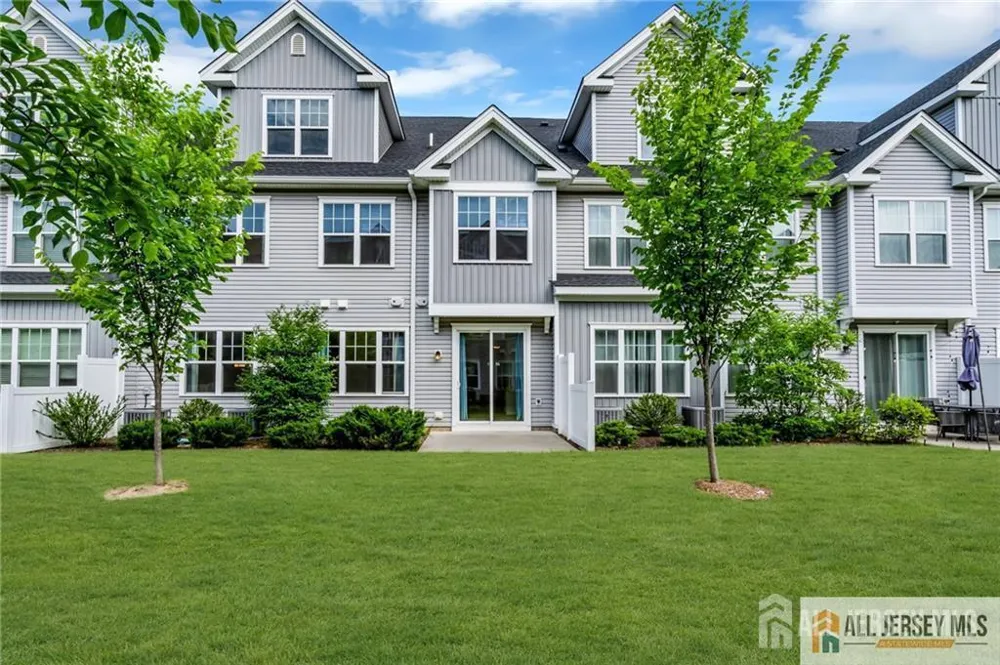 306 Dickson Court Highland Park, NJ 08904