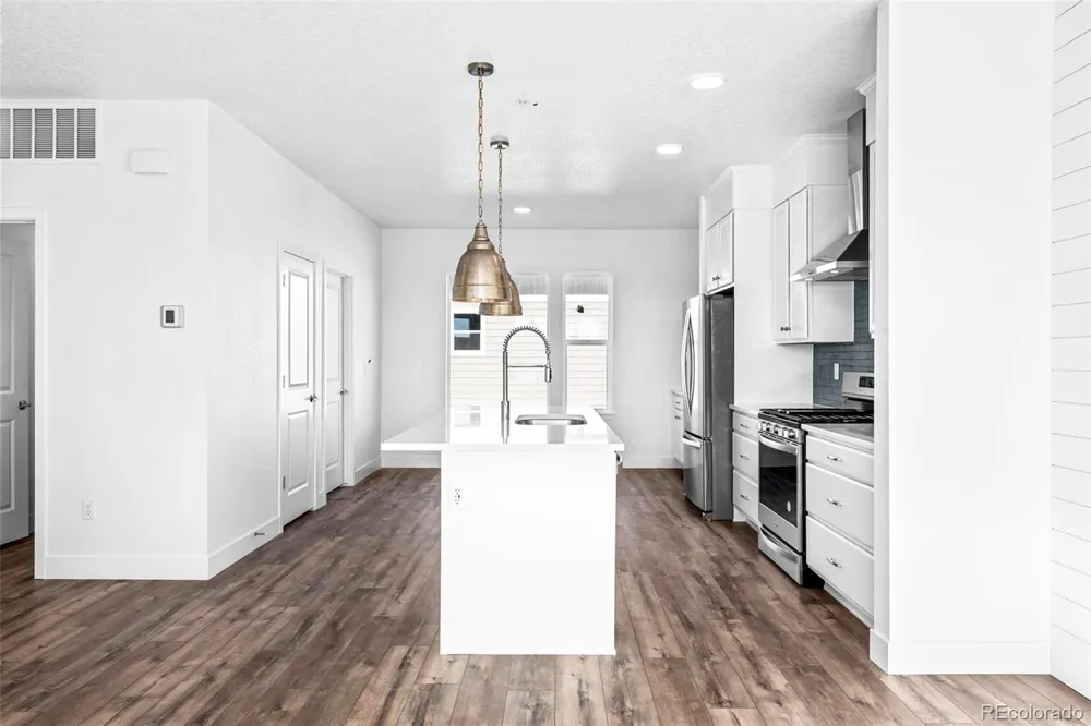 2676 W 68th Avenue Westminster, CO 80221
