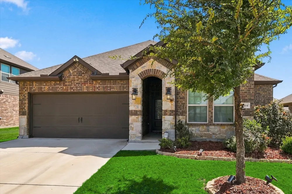 11404 Culberson Drive Aubrey, TX 76227
